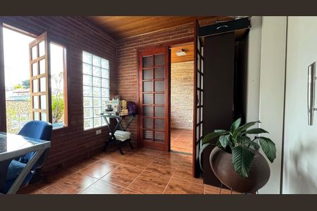 Casa à venda com 174m², 3 quartos e 2 vagas