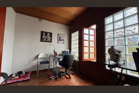 Casa à venda com 174m², 3 quartos e 2 vagas