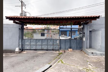 Apartamento para alugar com 46m², 2 quartos e 1 vaga Apartamento para alugar com 46m², 2 quartos e 1 vagaÁrea comum - Entrada do Condomínio