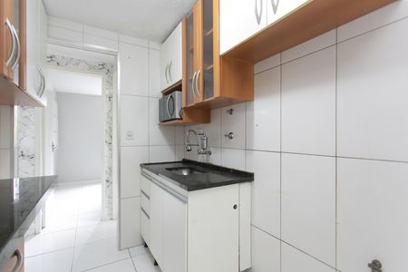 Cozinha  de apartamento para alugar com 2 quartos, 46m² em Conjunto Habitacional Inácio Monteiro, São Paulo