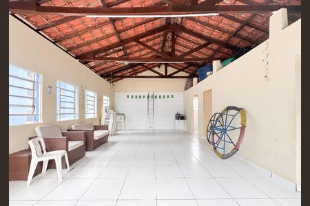 Apartamento para alugar com 46m², 2 quartos e 1 vaga Apartamento para alugar com 46m², 2 quartos e 1 vagaÁrea comum - Salão de Festas