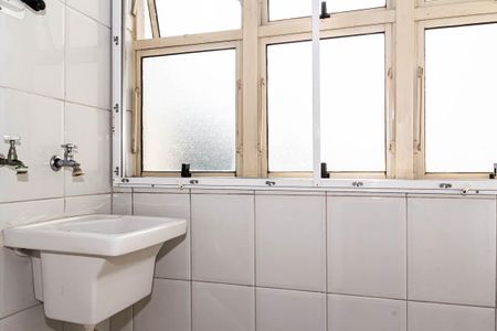 Apartamento à venda com 59m², 2 quartos e 1 vaga Apartamento à venda com 59m², 2 quartos e 1 vagaÁrea de Serviço