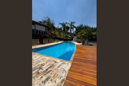 Casa à venda com 3 quartos, 206m² em Scenic, Barueri