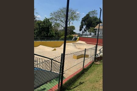 Casa à venda com 3 quartos, 206m² em Scenic, Barueri