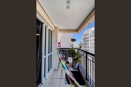 Apartamento à venda com 125m², 3 quartos e 3 vagas Apartamento à venda com 125m², 3 quartos e 3 vagasVaranda da Sala