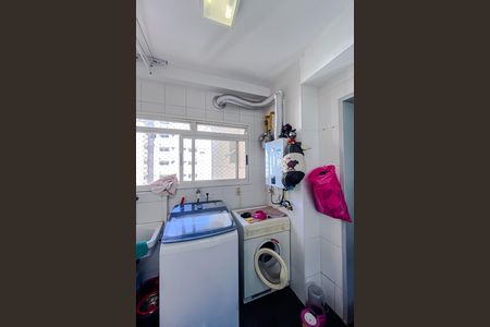 Apartamento à venda com 125m², 3 quartos e 3 vagas Apartamento à venda com 125m², 3 quartos e 3 vagasÁrea de Serviço