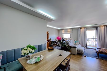 Apartamento à venda com 125m², 3 quartos e 3 vagas Apartamento à venda com 125m², 3 quartos e 3 vagasSala