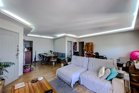 Apartamento à venda com 125m², 3 quartos e 3 vagas Apartamento à venda com 125m², 3 quartos e 3 vagasSala