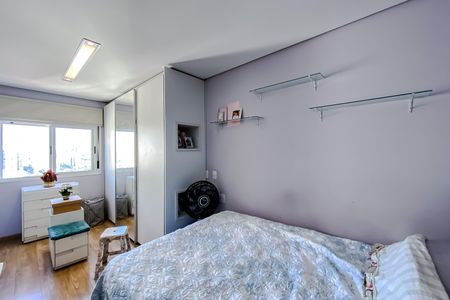 Apartamento à venda com 125m², 3 quartos e 3 vagas Apartamento à venda com 125m², 3 quartos e 3 vagasQuarto 1 - Suíte