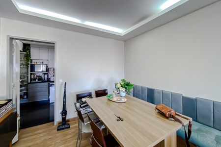 Apartamento à venda com 125m², 3 quartos e 3 vagas Apartamento à venda com 125m², 3 quartos e 3 vagasSala