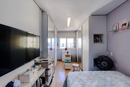 Apartamento à venda com 125m², 3 quartos e 3 vagas Apartamento à venda com 125m², 3 quartos e 3 vagasQuarto 1 - Suíte