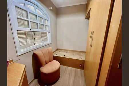 Casa à venda com 3 quartos, 166m² em Jardim Iva, São Paulo