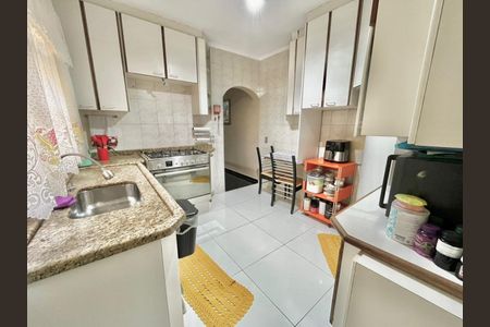 Casa à venda com 166m², 3 quartos e 3 vagas