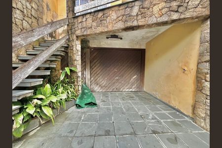 Casa à venda com 3 quartos, 166m² em Jardim Iva, São Paulo