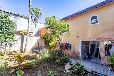Quintal  de casa à venda com 8 quartos, 360m² em Jardim Bandeirantes, Diadema