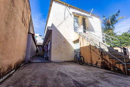 Área comum de casa à venda com 3 quartos, 480m² em Jardim Bandeirantes, Diadema