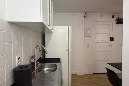 Cozinha e Área de Serviço de apartamento para alugar com 1 quarto, 28m² em José Menino, Santos