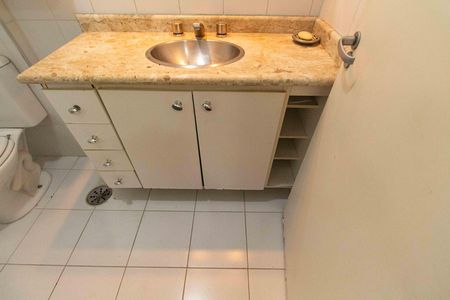 Banheiro da Suíte de apartamento à venda com 2 quartos, 70m² em Vila Monumento, São Paulo