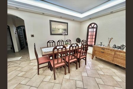 Casa à venda com 7 quartos, 317m² em Vila Alpina, São Paulo