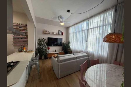 Apartamento à venda com 67m², 2 quartos e 1 vaga