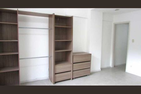 Apartamento à venda com 1 quarto, 27m² em Catete, Rio de Janeiro