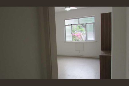 Apartamento à venda com 1 quarto, 27m² em Catete, Rio de Janeiro
