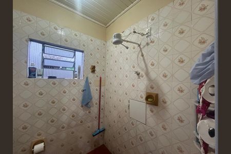 Casa para alugar com 70m², 2 quartos e 1 vaga Casa para alugar com 70m², 2 quartos e 1 vagaBanheiro