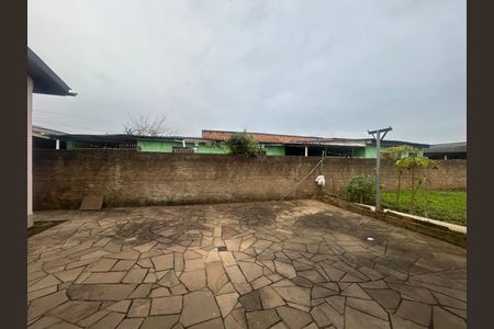 Área externa de casa para alugar com 2 quartos, 70m² em Mathias Velho, Canoas