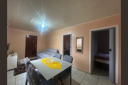 Casa para alugar com 70m², 2 quartos e 1 vaga Casa para alugar com 70m², 2 quartos e 1 vagaSala
