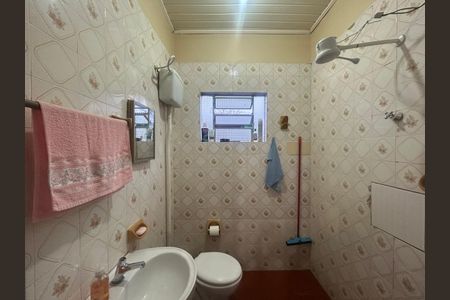Casa para alugar com 70m², 2 quartos e 1 vaga Casa para alugar com 70m², 2 quartos e 1 vagaBanheiro