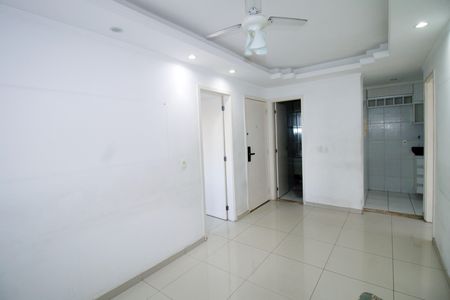 Sala de apartamento para alugar com 3 quartos, 41m² em Jardim América, Rio de Janeiro