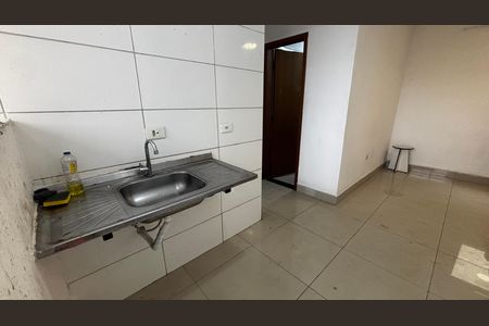 Apartamento à venda com 47m², 2 quartos e 1 vaga Apartamento à venda com 47m², 2 quartos e 1 vagaCozinha e Área de Serviço