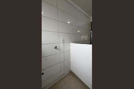 Apartamento à venda com 47m², 2 quartos e 1 vaga Apartamento à venda com 47m², 2 quartos e 1 vagaCozinha e Área de Serviço