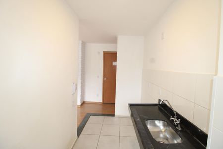 Apartamento para alugar com 43m², 2 quartos e 1 vagaSala / Cozinha