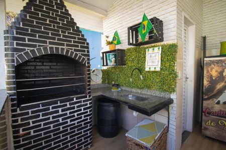 Casa de condomínio para alugar com 56m², 2 quartos e 1 vaga Casa de condomínio para alugar com 56m², 2 quartos e 1 vagaÁrea comum - Churrasqueira