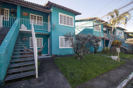 Casa de condomínio para alugar com 56m², 2 quartos e 1 vaga Casa de condomínio para alugar com 56m², 2 quartos e 1 vagaFachada