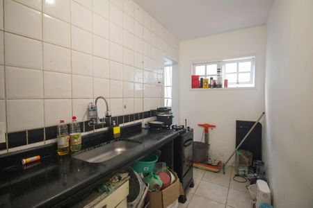 Casa de condomínio para alugar com 56m², 2 quartos e 1 vaga Casa de condomínio para alugar com 56m², 2 quartos e 1 vagaCozinha e area de serviço