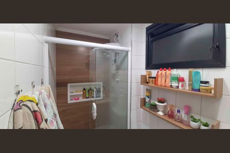 Banheiro de apartamento à venda com 3 quartos, 64m² em Jaguaribe, Osasco