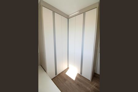 Quarto 1 de apartamento para alugar com 3 quartos, 80m² em Vila Industrial, São José dos Campos