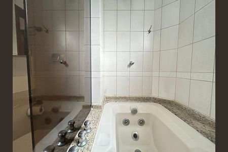 Banheiro  de apartamento para alugar com 3 quartos, 96m² em Lagoa da Conceição, Florianópolis