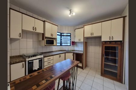 Cozinha de apartamento para alugar com 3 quartos, 96m² em Lagoa da Conceição, Florianópolis