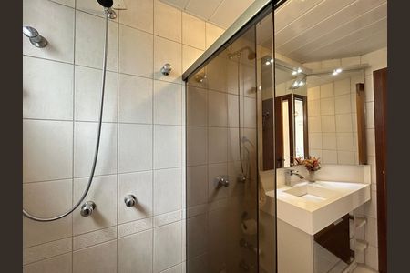 Apartamento para alugar com 96m², 3 quartos e 1 vaga Apartamento para alugar com 96m², 3 quartos e 1 vagaBanheiro 2