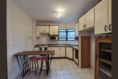Cozinha de apartamento para alugar com 3 quartos, 96m² em Lagoa da Conceição, Florianópolis