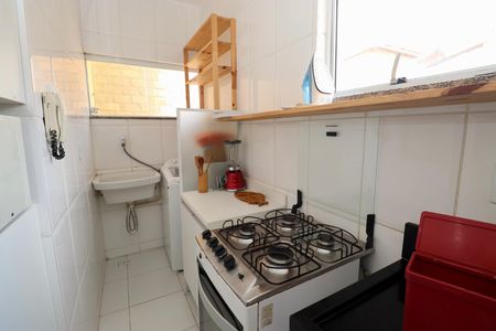 Cozinha de apartamento para alugar com 2 quartos, 90m² em Praia do Flamengo, Salvador