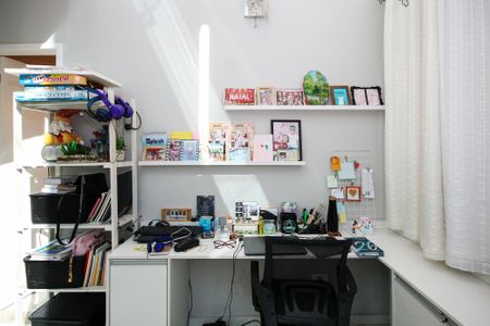 Casa de condomínio para alugar com 120m², 3 quartos e 2 vagas Casa de condomínio para alugar com 120m², 3 quartos e 2 vagasEscritório