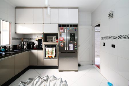 Casa de condomínio para alugar com 120m², 3 quartos e 2 vagas Casa de condomínio para alugar com 120m², 3 quartos e 2 vagasCozinha