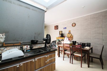 Casa de condomínio para alugar com 120m², 3 quartos e 2 vagas Casa de condomínio para alugar com 120m², 3 quartos e 2 vagasChurrasqueira
