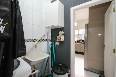 Casa de condomínio para alugar com 120m², 3 quartos e 2 vagas Casa de condomínio para alugar com 120m², 3 quartos e 2 vagasLavanderia
