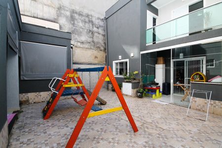 Casa de condomínio para alugar com 120m², 3 quartos e 2 vagas Casa de condomínio para alugar com 120m², 3 quartos e 2 vagasQuintal