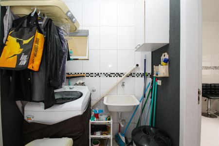 Casa de condomínio para alugar com 120m², 3 quartos e 2 vagas Casa de condomínio para alugar com 120m², 3 quartos e 2 vagasLavanderia